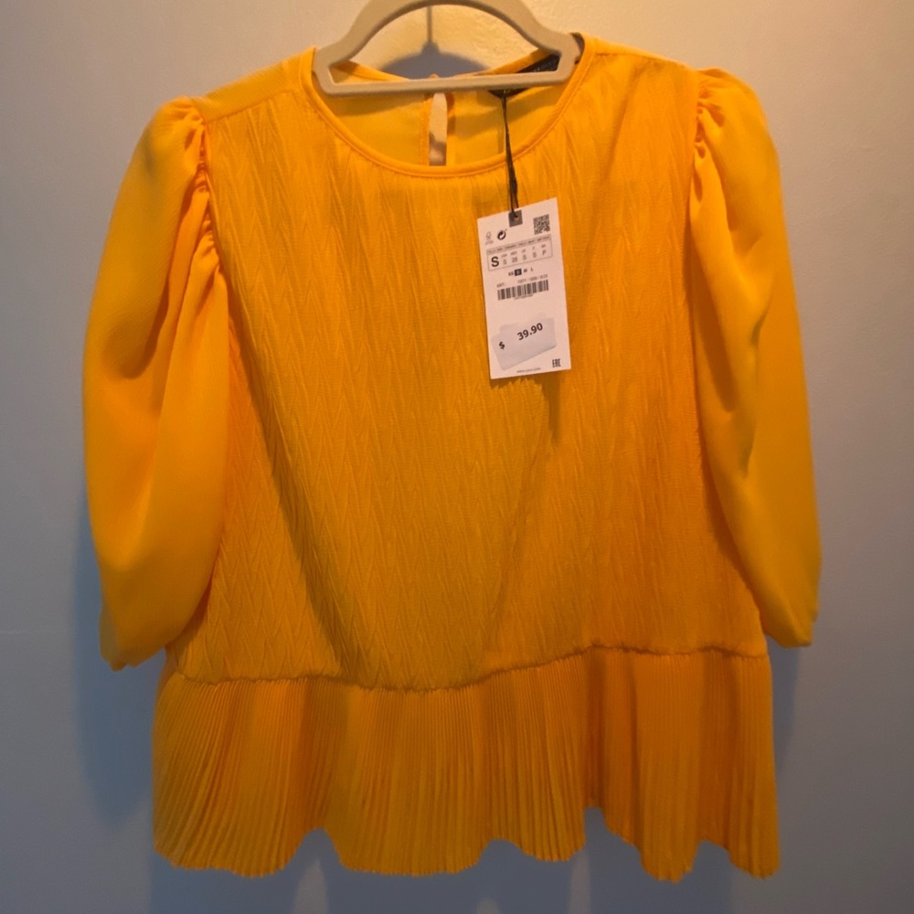 Bright yellow Zara top - size small NWT